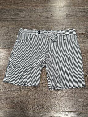 Title: Mr Turk Men’s Striped Shorts Size 28 Black White